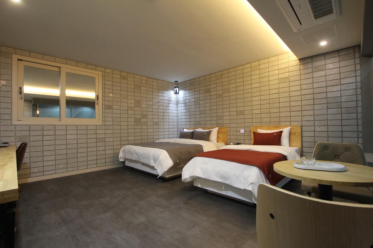 Jade Hotel Ilsan Ni Exteriör bild